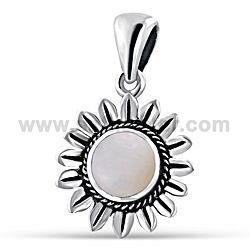 Wholesale 925 Sterling Silver Mother Of Pearl Flower Semi Precious Pendant 